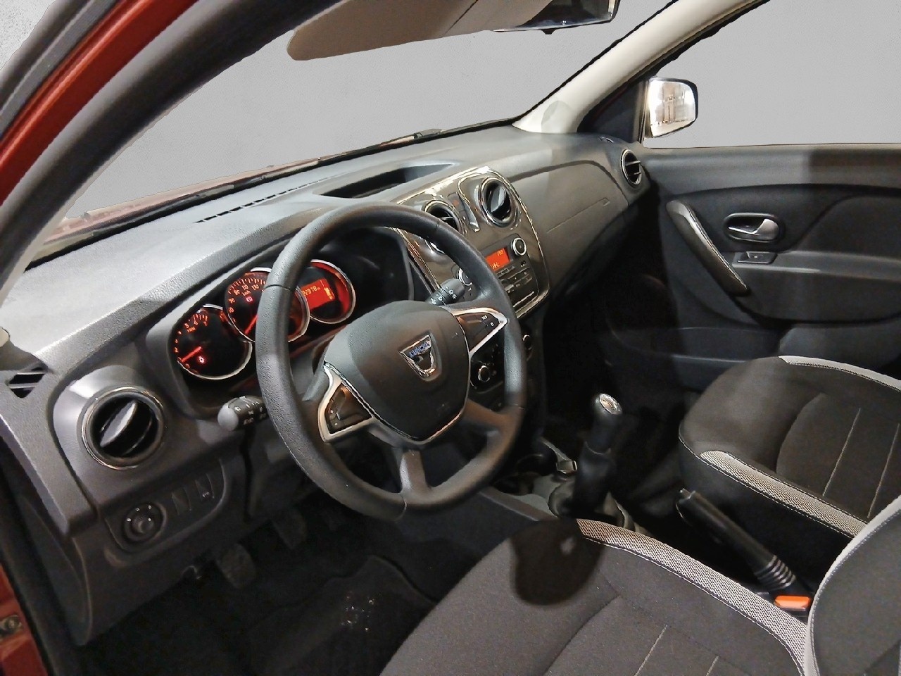 Dacia Sandero Stepway Essential TCe 74 kW (100 CV) - 5