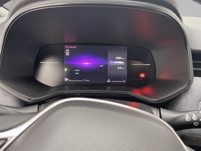 Renault Clio Techno Eco-G 74 kW (100 CV) - 8 Renault Clio Techno Eco-G 74 kW (100 CV) - 8