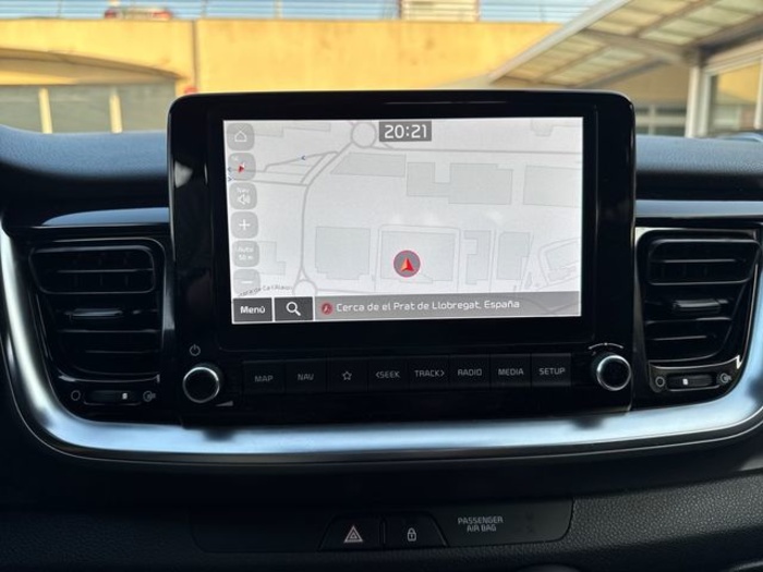 KiaStonic 1.0 T-GDi MHEV Drive 74 kW (100 CV) Vehículo usado en Barcelona - 19 KiaStonic 1.0 T-GDi MHEV Drive 74 kW (100 CV) Vehículo usado en Barcelona - 19