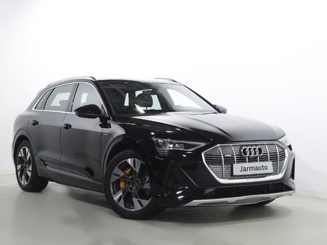 Audie-tron S line plus 55 quattro 300 kW (408 CV)