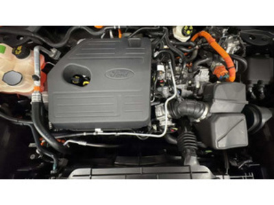 Ford Kuga 2.5 Duratec FHEV Titanium Auto 140 kW (190 CV) Ford Kuga 2.5 Duratec FHEV Titanium Auto 140 kW (190 CV)