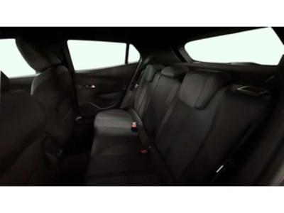 Peugeot 2008 PureTech 100 S&S Allure 75 kW (100 CV) Peugeot 2008 PureTech 100 S&S Allure 75 kW (100 CV)