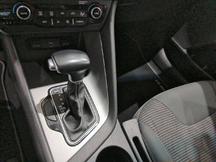 Kia Niro 1.6 GDi HEV Emotion 104 kW (141 CV) - 7 Kia Niro 1.6 GDi HEV Emotion 104 kW (141 CV) - 7