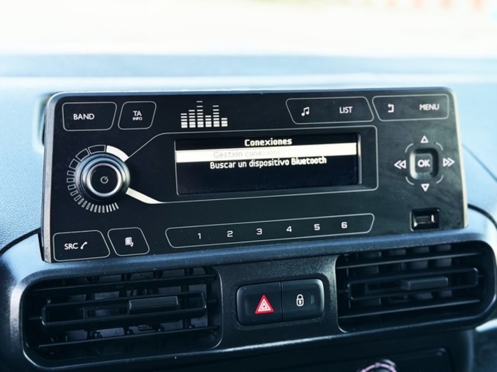 CitroenBerlingo Furgon BlueHDi 100 Talla M Control 75 kW (102 CV) Vehículo usado en Barcelona - 16 CitroenBerlingo Furgon BlueHDi 100 Talla M Control 75 kW (102 CV) Vehículo usado en Barcelona - 16