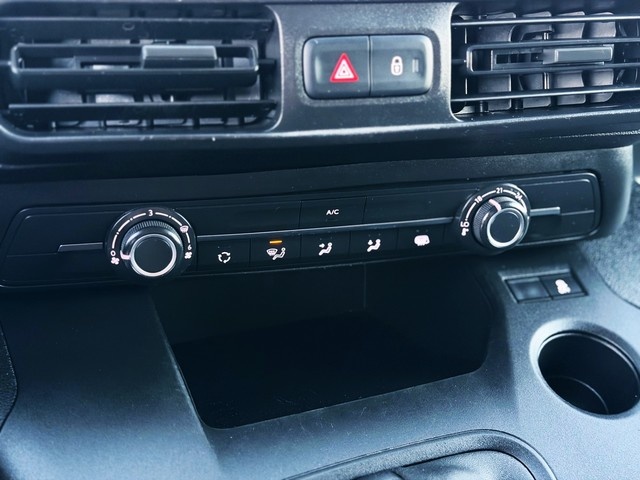 CitroenBerlingo Furgon BlueHDi 100 Talla M Control 75 kW (102 CV) Vehículo usado en Barcelona - 18