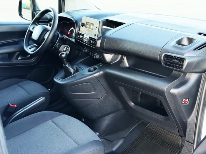 CitroenBerlingo Furgon BlueHDi 100 Talla M Control 75 kW (102 CV) Vehículo usado en Barcelona - 20 CitroenBerlingo Furgon BlueHDi 100 Talla M Control 75 kW (102 CV) Vehículo usado en Barcelona - 20