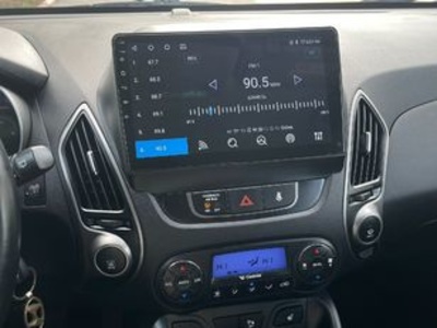 Hyundai ix35 1.6 GDi BlueDrive Tecno 4x2 99 kW (135 CV) Hyundai ix35 1.6 GDi BlueDrive Tecno 4x2 99 kW (135 CV)