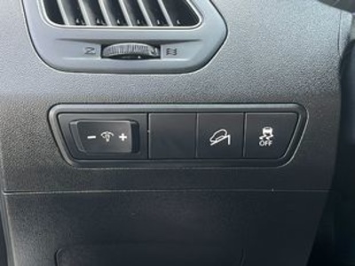 Hyundai ix35 1.6 GDi BlueDrive Tecno 4x2 99 kW (135 CV) Hyundai ix35 1.6 GDi BlueDrive Tecno 4x2 99 kW (135 CV)