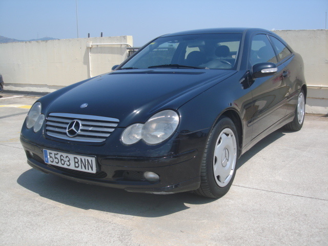 Mercedes-BenzClase C C Sportcoupe 220 CDI 105 kW (143 CV) Vehículo usado en Barcelona - 1