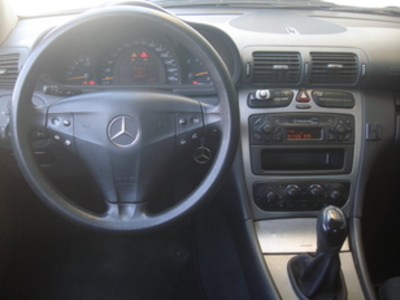 Mercedes-Benz Clase C C Sportcoupe 220 CDI 105 kW (143 CV) Mercedes-Benz Clase C C Sportcoupe 220 CDI 105 kW (143 CV)