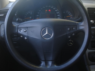 Mercedes-Benz Clase C C Sportcoupe 220 CDI 105 kW (143 CV) Mercedes-Benz Clase C C Sportcoupe 220 CDI 105 kW (143 CV)