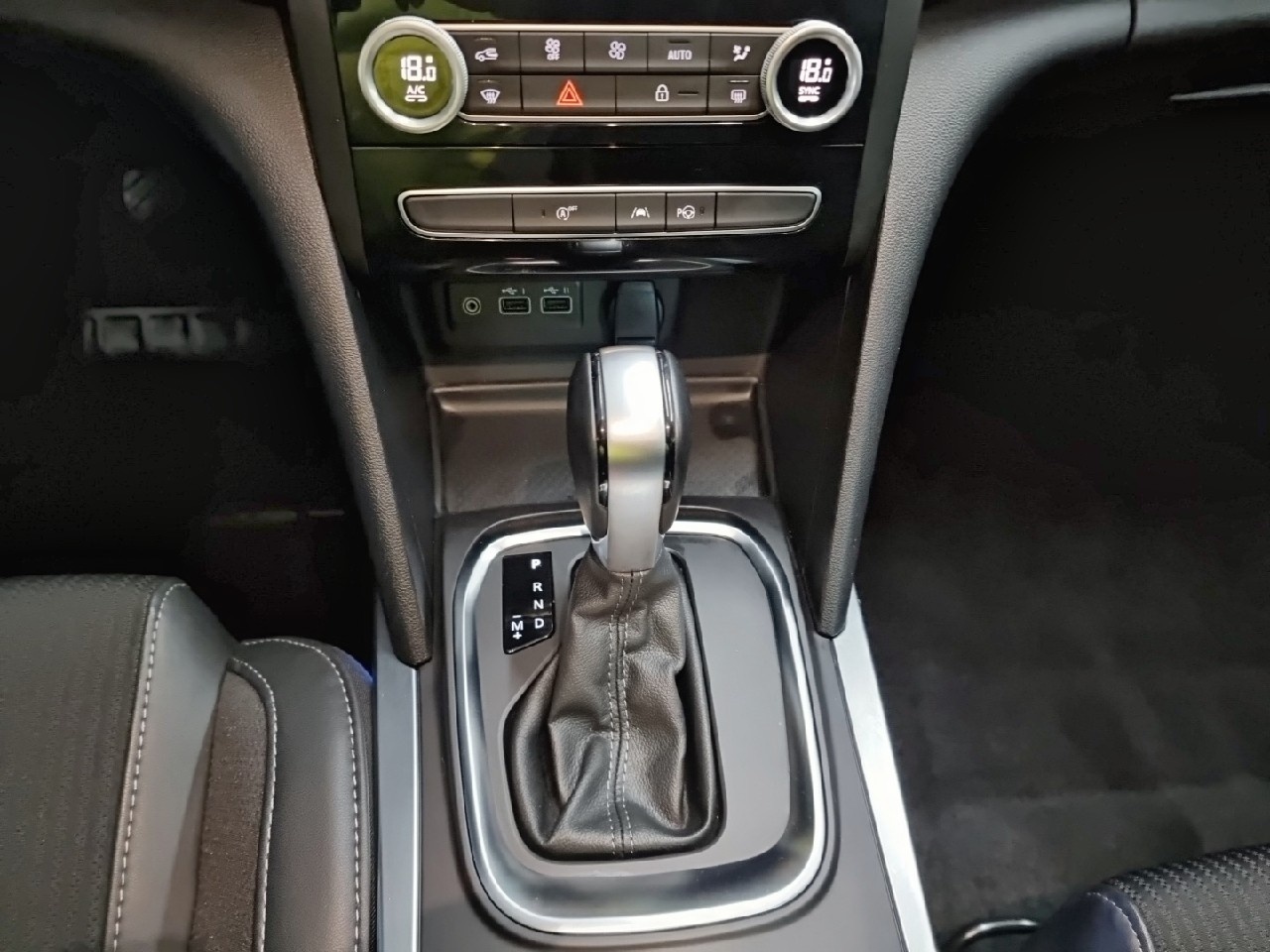 Renault Megane Techno Blue dCi EDC 85 kW (115 CV) - 7