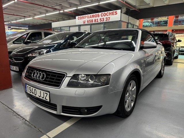 AudiA4 Cabrio 2.4 125 kW (170 CV) Vehículo usado en Barcelona - 1