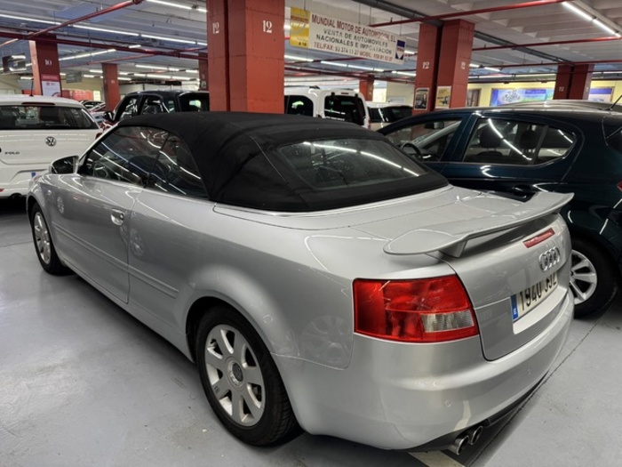 AudiA4 Cabrio 2.4 125 kW (170 CV) Vehículo usado en Barcelona - 8 AudiA4 Cabrio 2.4 125 kW (170 CV) Vehículo usado en Barcelona - 8