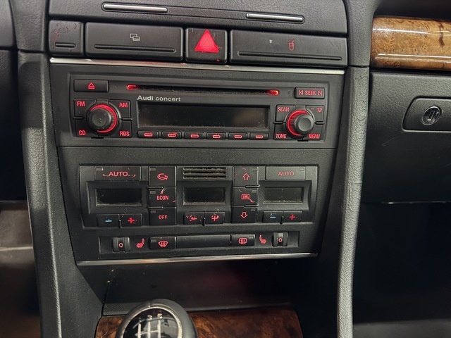 AudiA4 Cabrio 2.4 125 kW (170 CV) Vehículo usado en Barcelona - 12