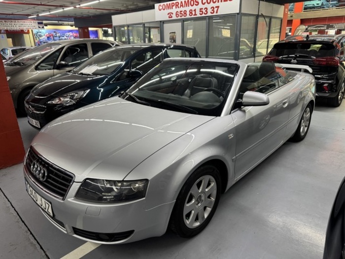 AudiA4 Cabrio 2.4 125 kW (170 CV) Vehículo usado en Barcelona - 15 AudiA4 Cabrio 2.4 125 kW (170 CV) Vehículo usado en Barcelona - 15