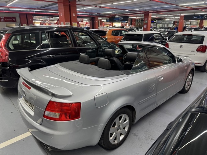 AudiA4 Cabrio 2.4 125 kW (170 CV) Vehículo usado en Barcelona - 17 AudiA4 Cabrio 2.4 125 kW (170 CV) Vehículo usado en Barcelona - 17