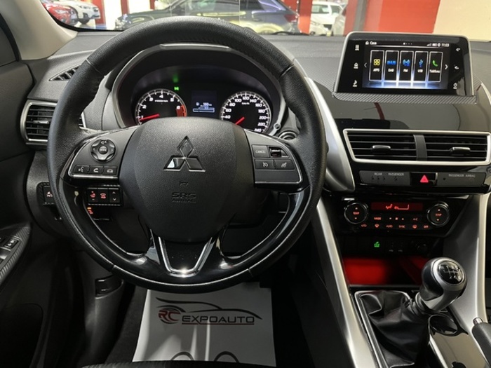 MitsubishiEclipse Cross 150T Motion 2WD 120 kW (163 CV) Vehículo usado en Barcelona - 13 MitsubishiEclipse Cross 150T Motion 2WD 120 kW (163 CV) Vehículo usado en Barcelona - 13