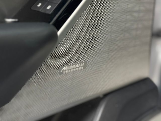 Land RoverRange Rover Velar 2.0 I4 PHEV R-Dynamic HSE 4WD Auto 297 kW (404 CV) Vehículo usado en Barcelona - 15