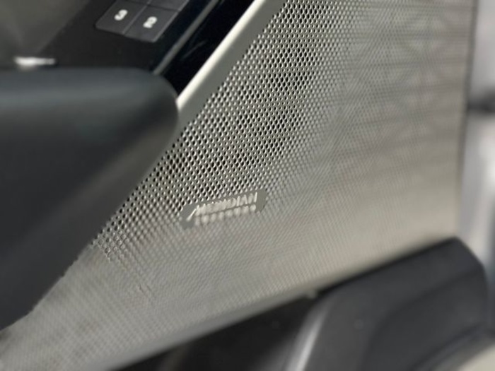 Land RoverRange Rover Velar 2.0 I4 PHEV R-Dynamic HSE 4WD Auto 297 kW (404 CV) Vehículo usado en Barcelona - 15 Land RoverRange Rover Velar 2.0 I4 PHEV R-Dynamic HSE 4WD Auto 297 kW (404 CV) Vehículo usado en Barcelona - 15