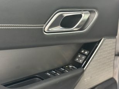 Land Rover Range Rover Velar 2.0 I4 PHEV R-Dynamic HSE 4WD Auto 297 kW (404 CV) Land Rover Range Rover Velar 2.0 I4 PHEV R-Dynamic HSE 4WD Auto 297 kW (404 CV)