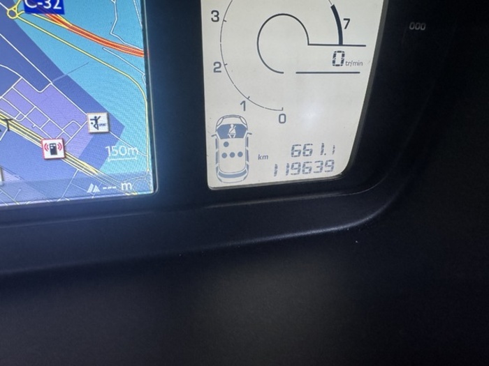 CitroenGrand C4 Picasso 1.6 VTi Millenium 88 kW (120 CV) Vehículo usado en Barcelona - 17 CitroenGrand C4 Picasso 1.6 VTi Millenium 88 kW (120 CV) Vehículo usado en Barcelona - 17