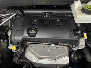 Citroen Grand C4 Picasso 1.6 VTi Millenium 88 kW (120 CV)