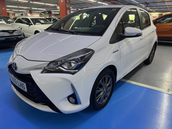 ToyotaYaris 1.5 100H Active 74 kW (100 CV) Vehículo usado en Barcelona - 1 ToyotaYaris 1.5 100H Active 74 kW (100 CV) Vehículo usado en Barcelona - 1