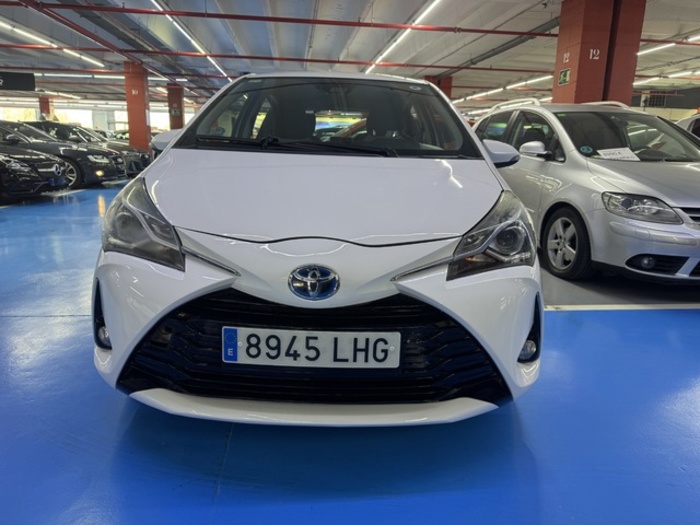 ToyotaYaris 1.5 100H Active 74 kW (100 CV) Vehículo usado en Barcelona - 3 ToyotaYaris 1.5 100H Active 74 kW (100 CV) Vehículo usado en Barcelona - 3