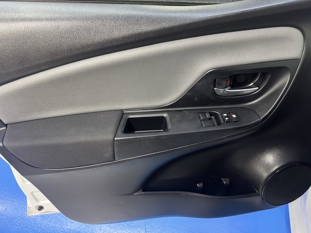 ToyotaYaris 1.5 100H Active 74 kW (100 CV) Vehículo usado en Barcelona - 13