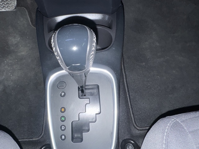 ToyotaYaris 1.5 100H Active 74 kW (100 CV) Vehículo usado en Barcelona - 20