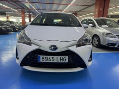 Toyota Yaris 1.5 100H Active 74 kW (100 CV) Toyota Yaris 1.5 100H Active 74 kW (100 CV)