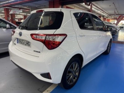 Toyota Yaris 1.5 100H Active 74 kW (100 CV) Toyota Yaris 1.5 100H Active 74 kW (100 CV)