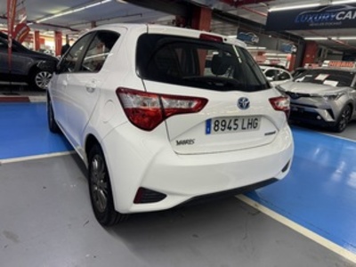 Toyota Yaris 1.5 100H Active 74 kW (100 CV) Toyota Yaris 1.5 100H Active 74 kW (100 CV)