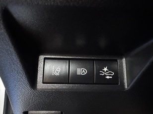 Toyota Yaris 1.5 100H Active 74 kW (100 CV)