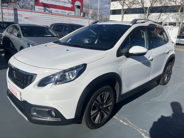 Peugeot2008 PureTech 130 S&S Allure 96 kW (130 CV)