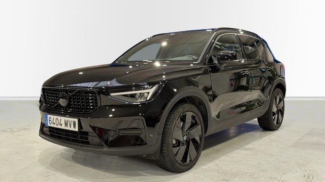 VolvoXC40 B3 G Black Edition+ Auto 120 kW (163 CV)