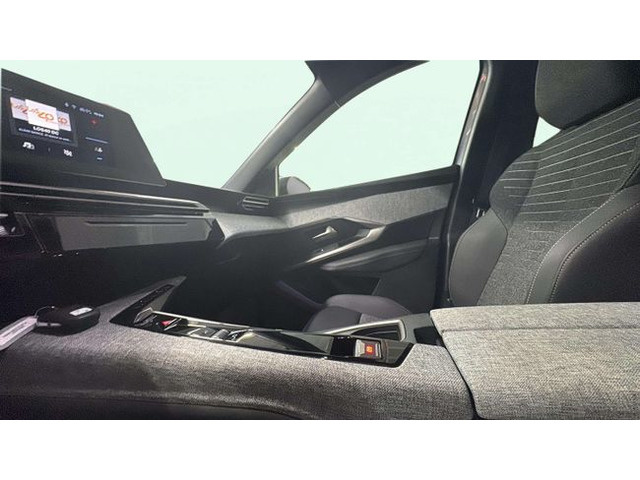 Peugeot3008 Allure Hybrid eDCS6 100 kW (136 CV) Vehículo usado en Barcelona - 11