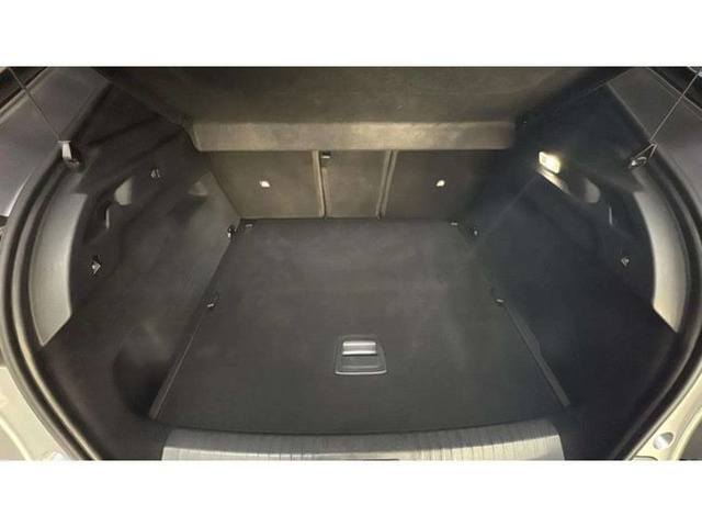 Peugeot3008 Allure Hybrid eDCS6 100 kW (136 CV) Vehículo usado en Barcelona - 18