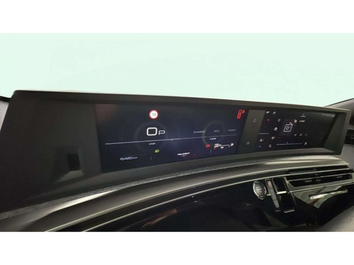 Peugeot3008 Hybrid 145 Allure eDCS6 107 kW (145 CV) Vehículo usado en Barcelona - 18 Peugeot3008 Hybrid 145 Allure eDCS6 107 kW (145 CV) Vehículo usado en Barcelona - 18