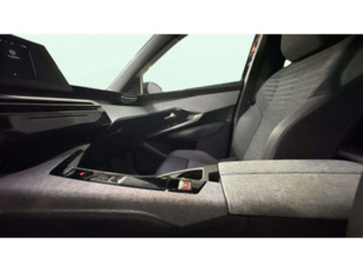 Peugeot 3008 Hybrid 145 Allure eDCS6 107 kW (145 CV) Peugeot 3008 Hybrid 145 Allure eDCS6 107 kW (145 CV)