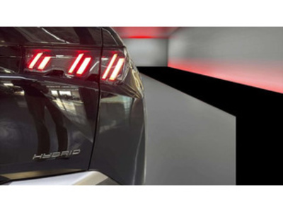 Peugeot 3008 Hybrid 145 Allure eDCS6 107 kW (145 CV) Peugeot 3008 Hybrid 145 Allure eDCS6 107 kW (145 CV)