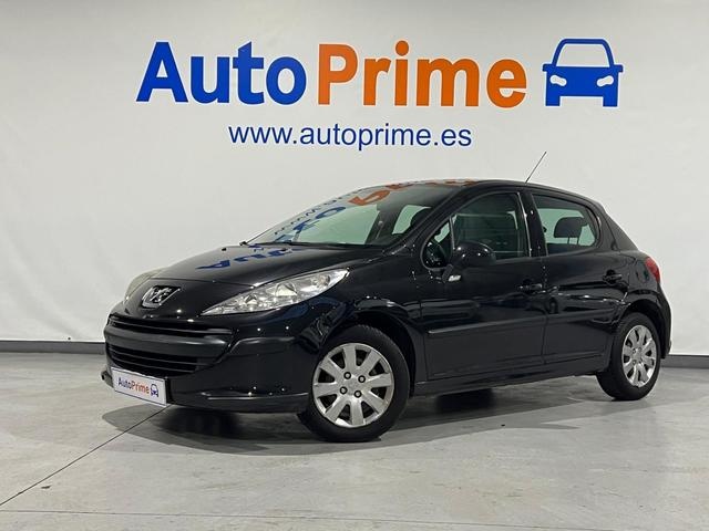 Peugeot207 1.4i Confort 55 kW (75 CV)