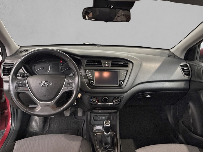 Hyundai i20 1.2 MPI Link 62 kW (84 CV) - 5 Hyundai i20 1.2 MPI Link 62 kW (84 CV) - 5