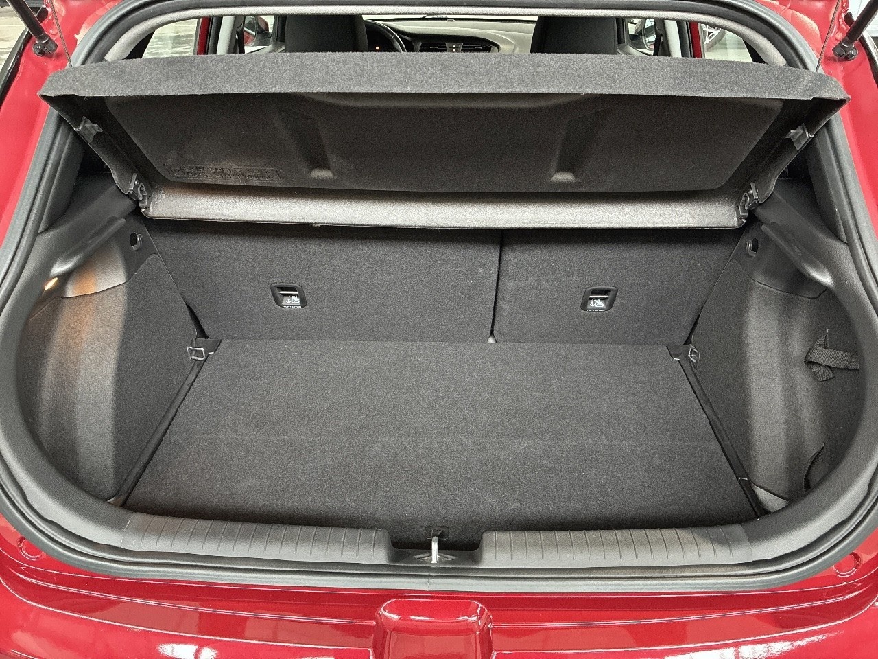 Hyundai i20 1.2 MPI Link 62 kW (84 CV) - 12