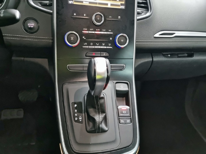 Renault Grand Scenic Zen TCe 118 kW (160 CV) EDC GPF - 7 Renault Grand Scenic Zen TCe 118 kW (160 CV) EDC GPF - 7