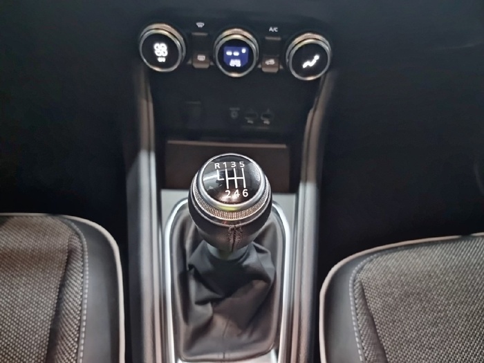 Renault Captur Zen TCe 66 kW (90 CV) - 7 Renault Captur Zen TCe 66 kW (90 CV) - 7