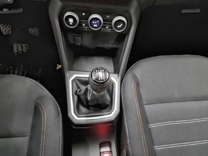 Dacia Sandero Stepway Expression ECO-G 74 kW (101 CV) - 8 Dacia Sandero Stepway Expression ECO-G 74 kW (101 CV) - 8