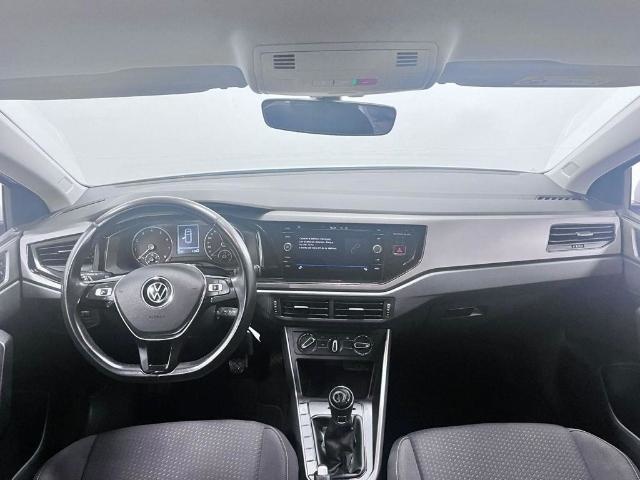 VolkswagenPolo Advance 1.0 TSI 70 kW (95 CV)4