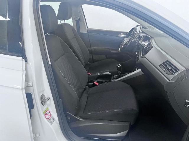 VolkswagenPolo Advance 1.0 TSI 70 kW (95 CV)5